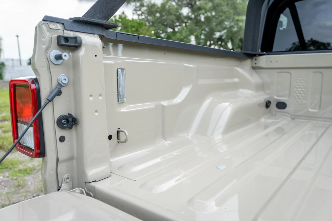 2022 Jeep JT Gladiator - Image 29 of 31