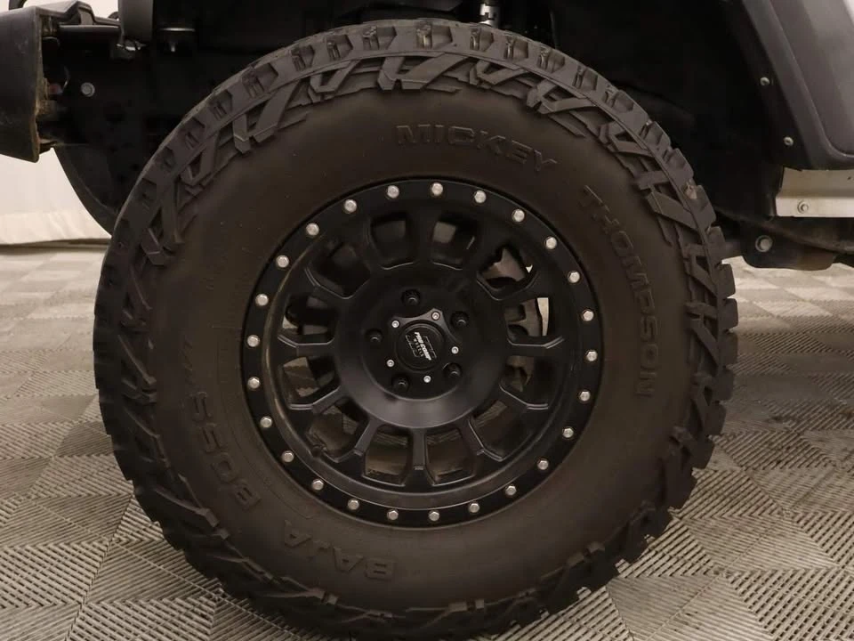 2022 Jeep JT Gladiator - Image 2 of 3
