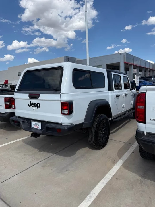 2022 Jeep JT Gladiator - Image 5 of 9