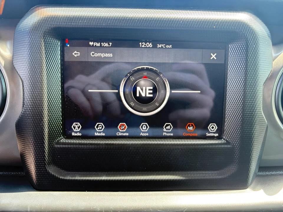 2022 Jeep JT Gladiator - Image 15 of 19