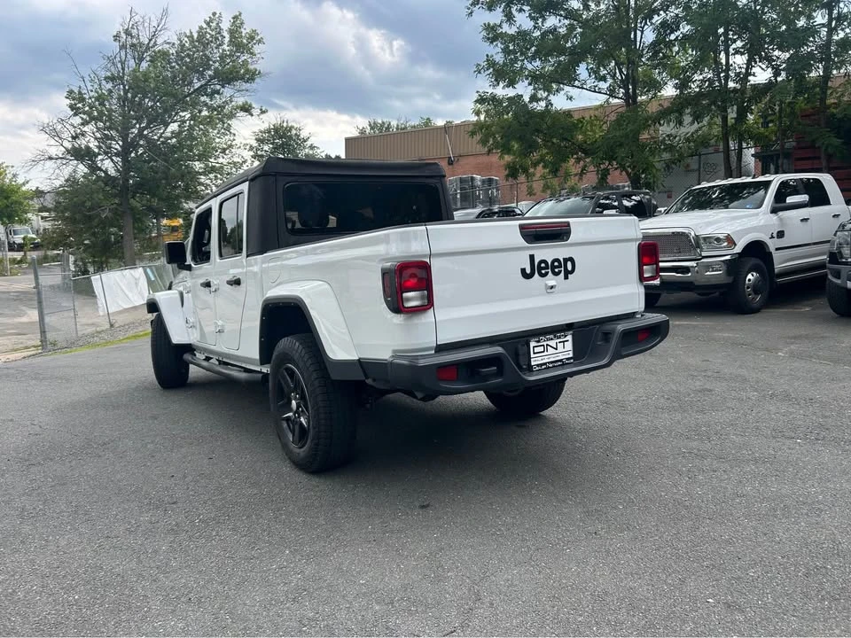 2022 Jeep JT Gladiator - Image 3 of 17