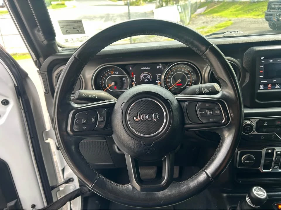 2022 Jeep JT Gladiator - Image 11 of 17