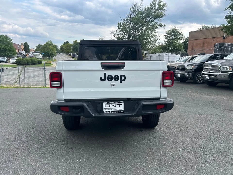2022 Jeep JT Gladiator - Image 4 of 17