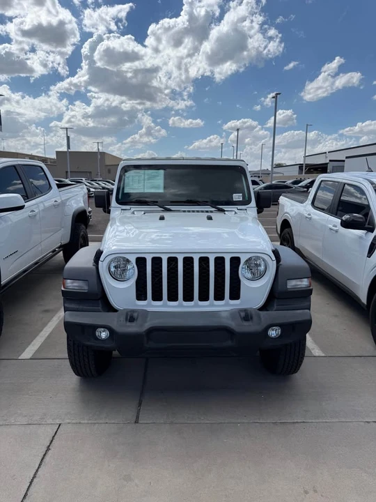 2022 Jeep JT Gladiator - Image 3 of 9