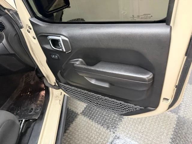 2022 Jeep JT Gladiator - Image 2 of 20