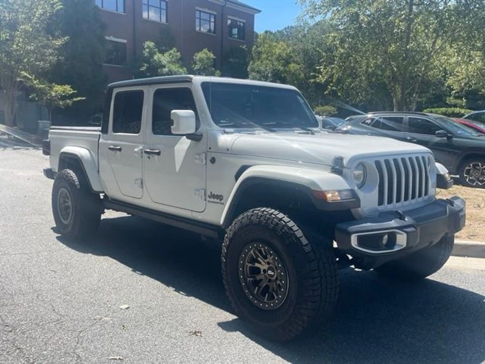 2022 Jeep JT Gladiator - Image 2 of 9