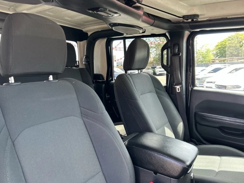 2022 Jeep JT Gladiator - Image 9 of 10