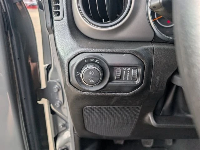 2022 Jeep JT Gladiator - Image 11 of 20