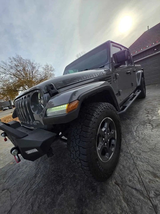 2022 Jeep JT Gladiator - Image 6 of 10