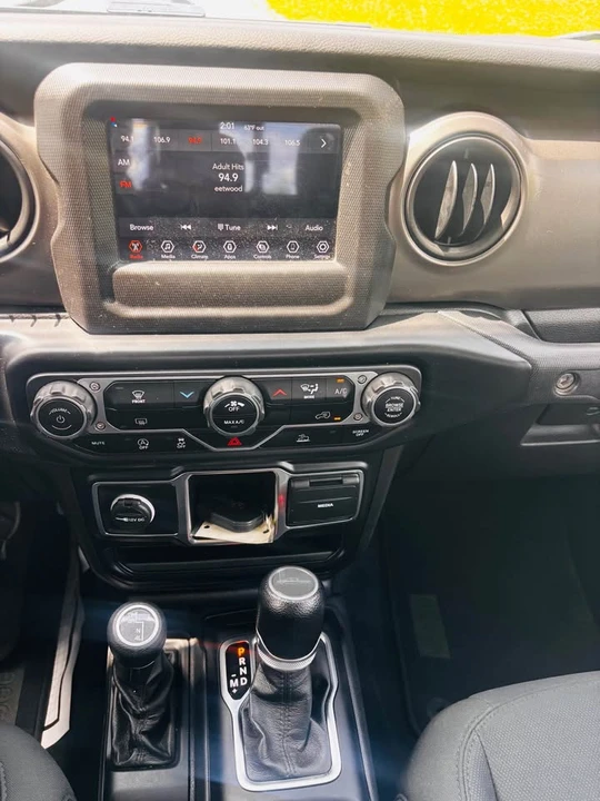 2022 Jeep JT Gladiator - Image 12 of 20