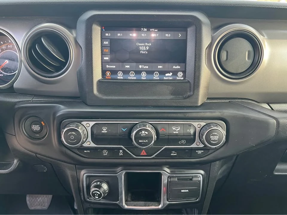 2022 Jeep JT Gladiator - Image 17 of 20
