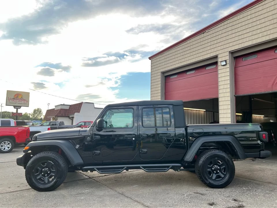 2022 Jeep JT Gladiator - Image 2 of 20