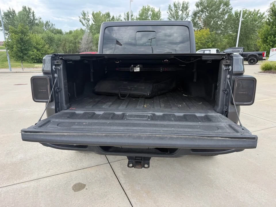 2022 Jeep JT Gladiator - Image 9 of 17