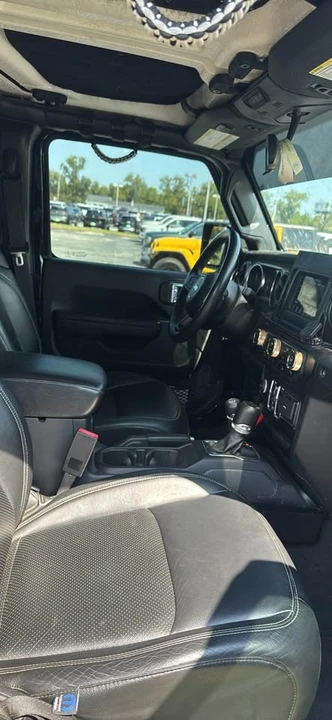 2022 Jeep JT Gladiator - Image 6 of 13