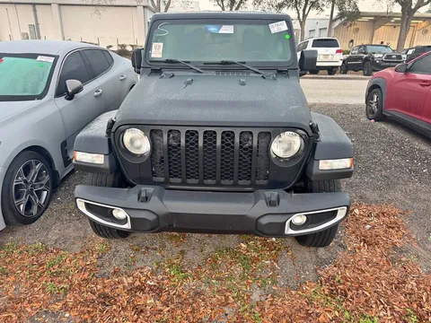 2022 Jeep Gladiator Sport Pickup 4D 5 ft