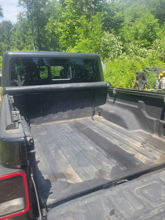 2022 Jeep JT Gladiator - Image 5 of 9