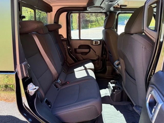 2022 Jeep JT Gladiator - Image 17 of 21