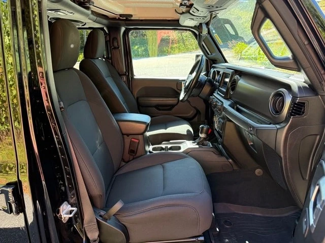 2022 Jeep JT Gladiator - Image 18 of 21