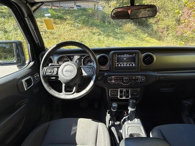 2022 Jeep JT Gladiator - Image 11 of 21