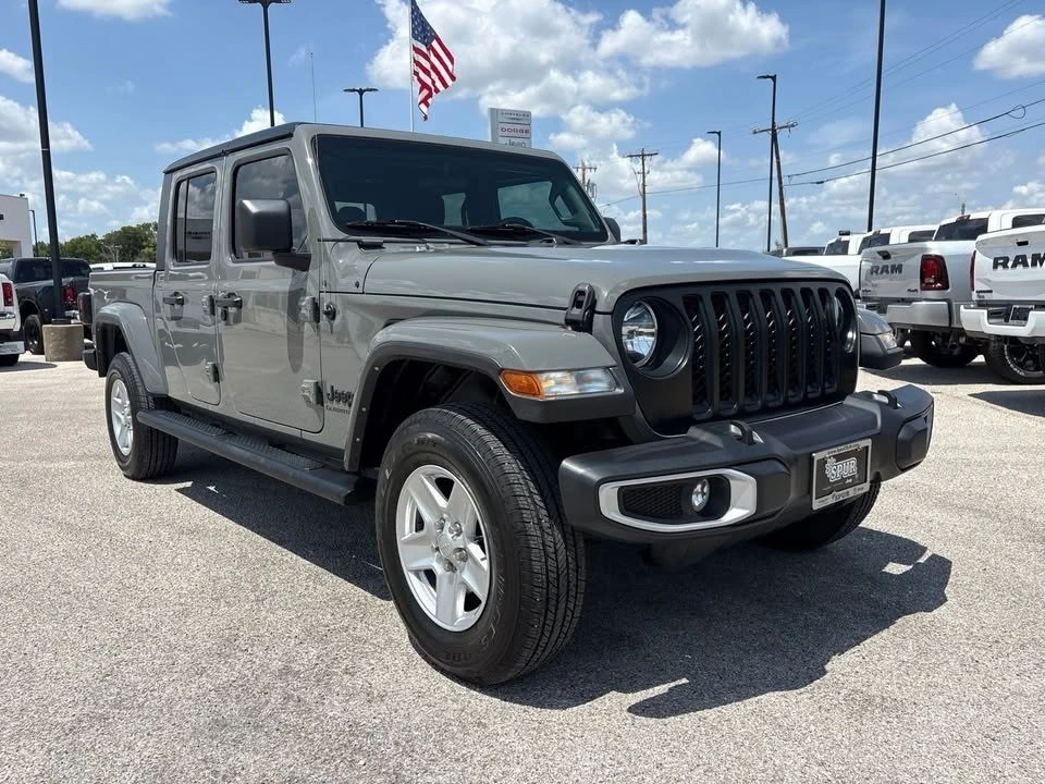 2022 Jeep JT Gladiator - Image 3 of 13