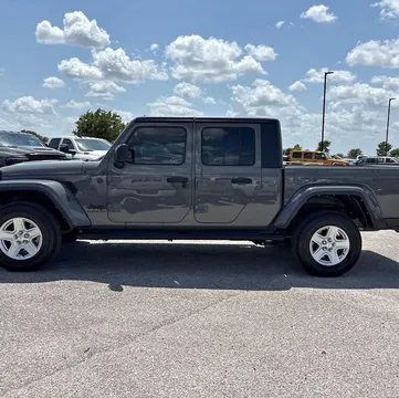 2022 Jeep Gladiator Sport S 4x4