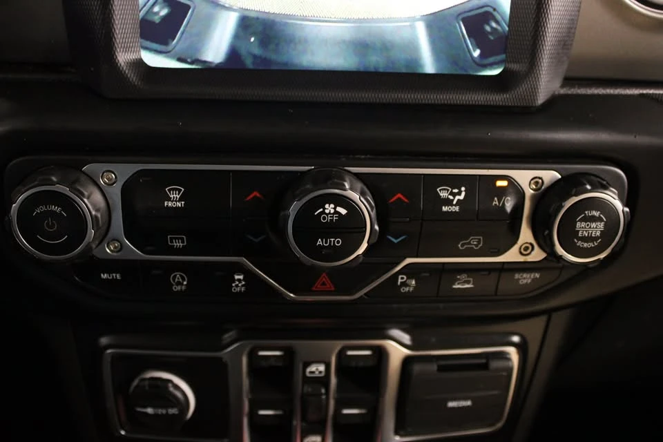 2022 Jeep JT Gladiator - Image 9 of 20