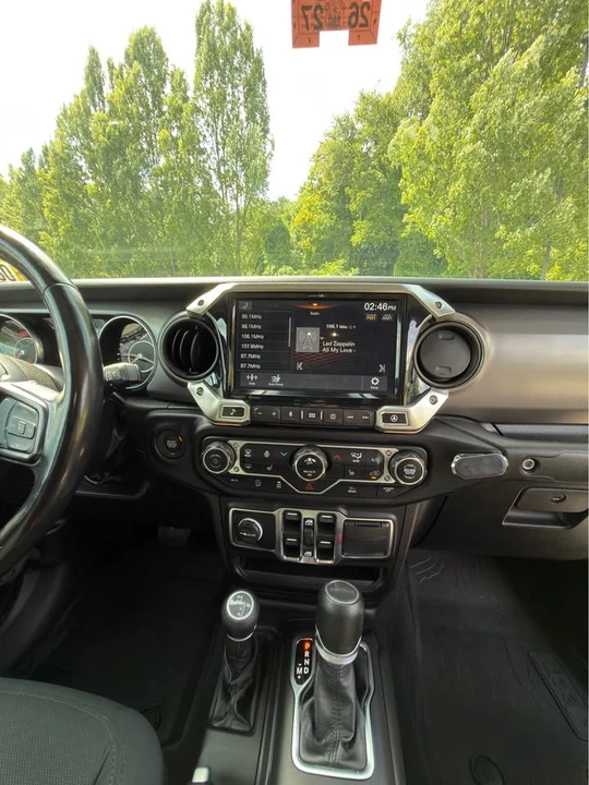 2022 Jeep JT Gladiator - Image 10 of 13