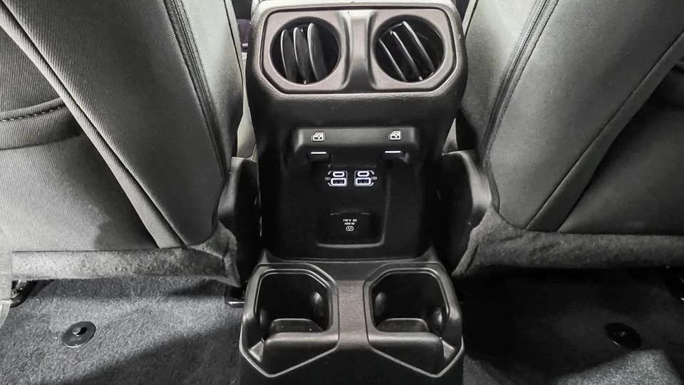 2022 Jeep JT Gladiator - Image 18 of 19