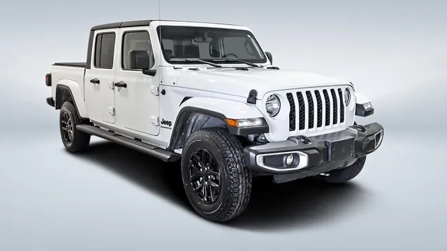 2022 Jeep Gladiator Sport S