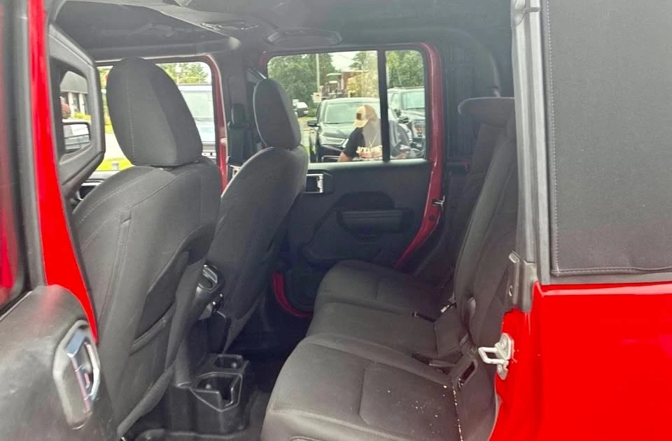 2022 Jeep JT Gladiator - Image 10 of 11
