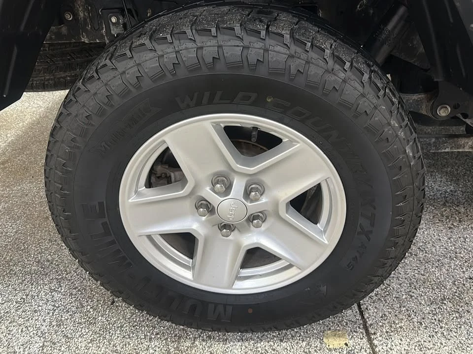 2022 Jeep JT Gladiator - Image 11 of 20