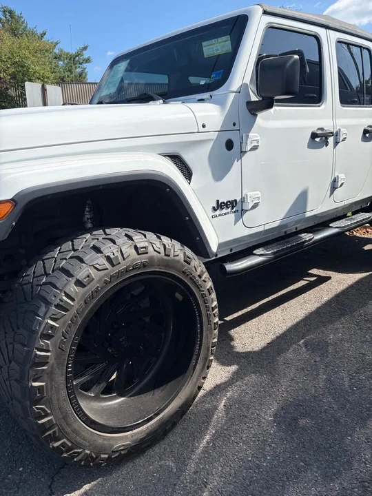 2022 Jeep JT Gladiator - Image 4 of 7