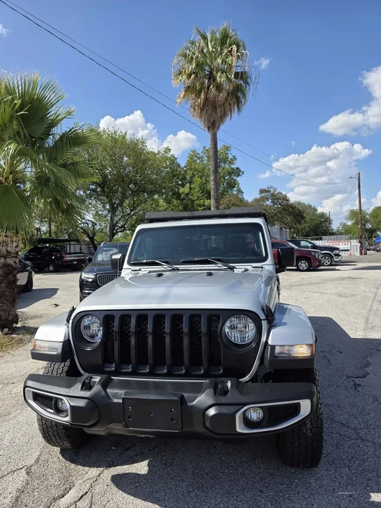 2022 Jeep JT Gladiator - Image 2 of 20