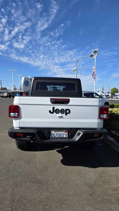 2022 Jeep JT Gladiator - Image 4 of 6