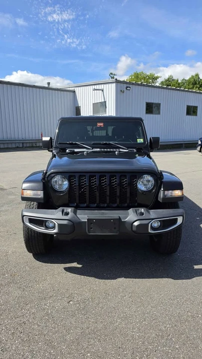 2022 Jeep JT Gladiator - Image 3 of 11