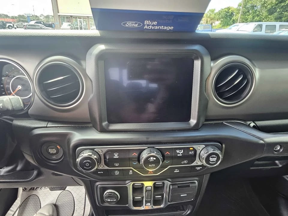 2022 Jeep JT Gladiator - Image 12 of 15