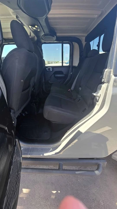 2022 Jeep JT Gladiator - Image 8 of 11