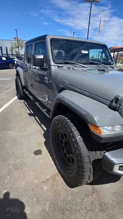 2022 Jeep JT Gladiator - Image 4 of 11
