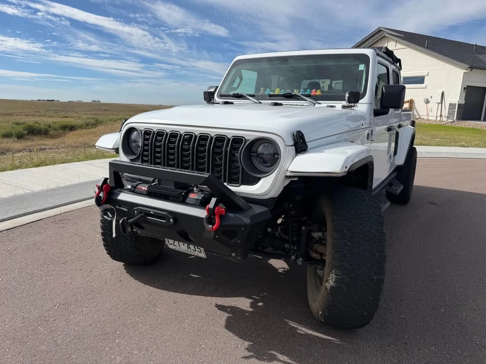 2022 Jeep JT Gladiator - Image 2 of 15