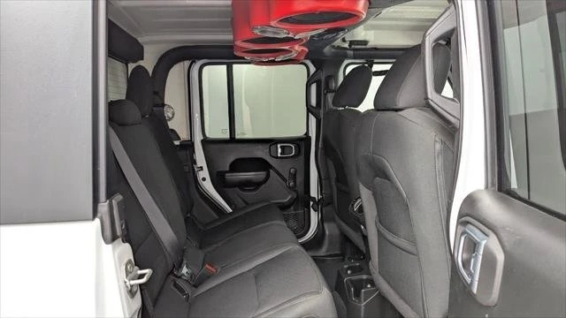 2022 Jeep JT Gladiator - Image 17 of 20