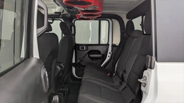2022 Jeep JT Gladiator - Image 16 of 20