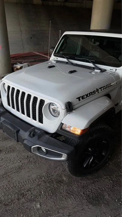 2022 Jeep JT Gladiator - Image 9 of 15