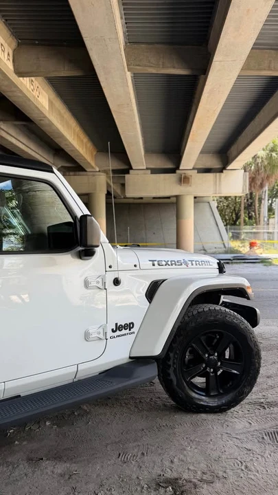 2022 Jeep JT Gladiator - Image 7 of 15