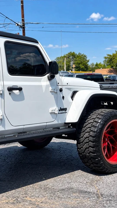 2022 Jeep JT Gladiator - Image 2 of 13