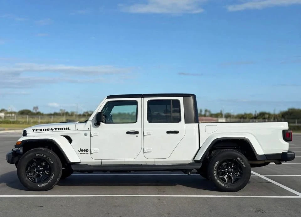 2022 Jeep JT Gladiator - Image 6 of 13