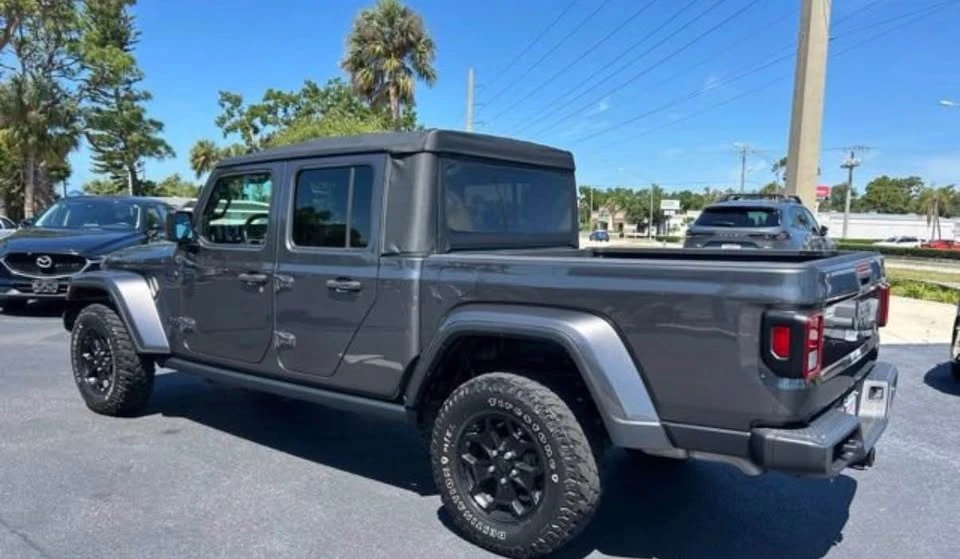 2022 Jeep JT Gladiator - Image 5 of 10
