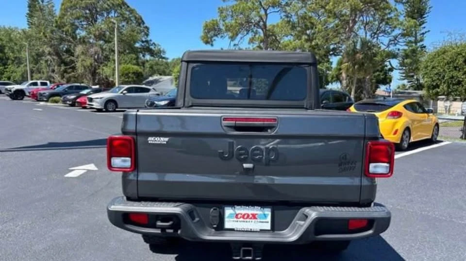 2022 Jeep JT Gladiator - Image 4 of 10