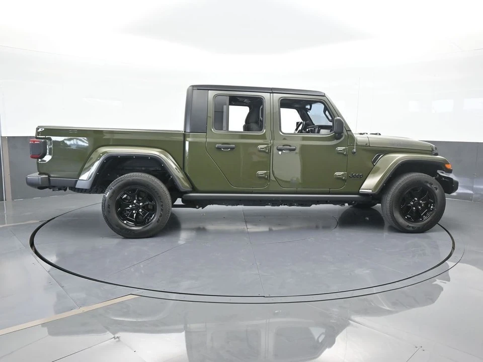 2022 Jeep JT Gladiator - Image 7 of 12