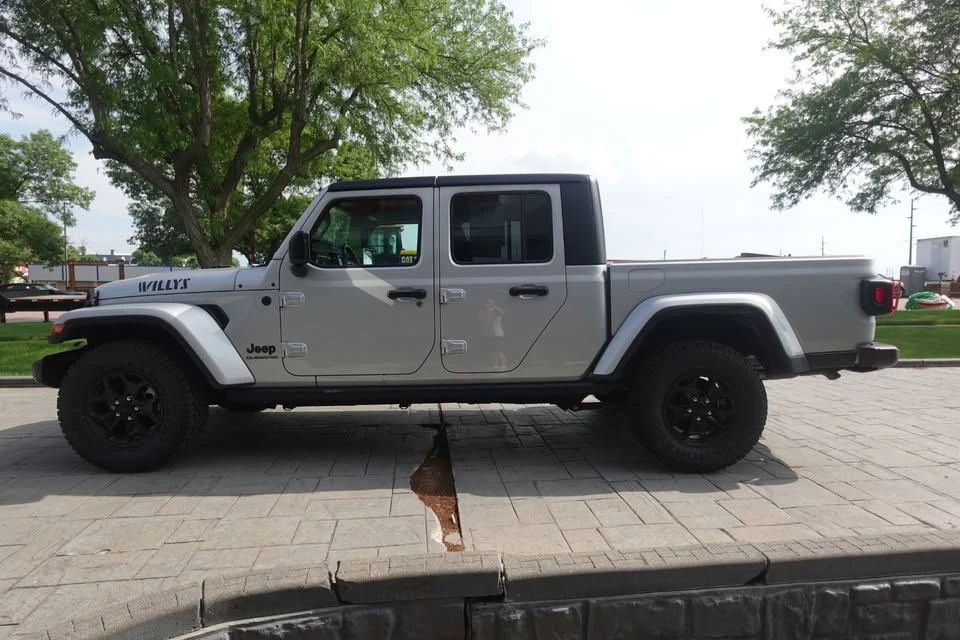 2022 Jeep JT Gladiator - Image 5 of 19