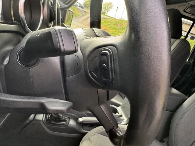 2022 Jeep JT Gladiator - Image 14 of 21